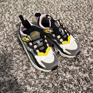 listing-status-banner